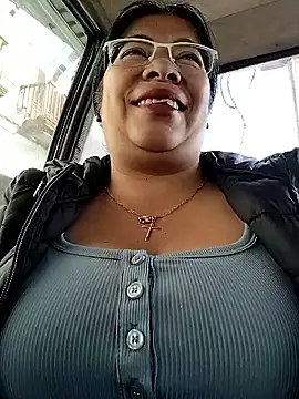 Snapshot of __valentina18 chatting on 22, 11, 2025 valentina18 online show from 22, 11, 2025