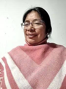 Snapshot of __valentina18 chatting on 6, 11, 2025 valentina18 online show from 6, 11, 2025