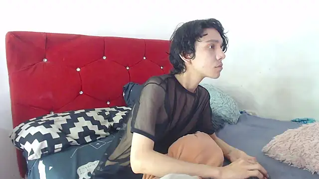 Snapshot of LAICK_01 chatting on 15, 9, 2025 LAICK 01 online show from 15, 9, 2025