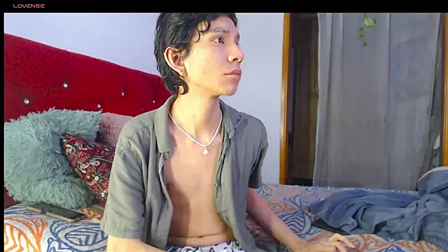 Snapshot of LAICK_01 chatting on 24, 4, 2026 LAICK 01 online show from 24, 4, 2026