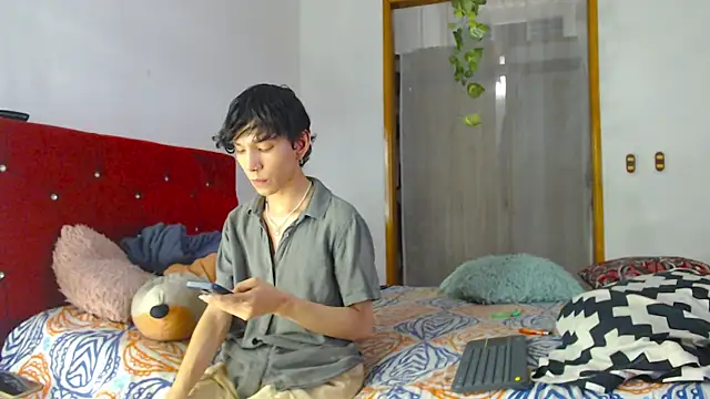 LAICK 01 online show from 6, 4, 2026