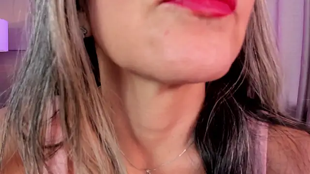 Snapshot of _Nicoletteshea_ chatting on 23, 4, 2026 Nicoletteshea online show from 23, 4, 2026