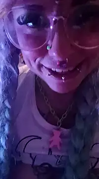 BABYUNICORN online show from 11, 1, 2025