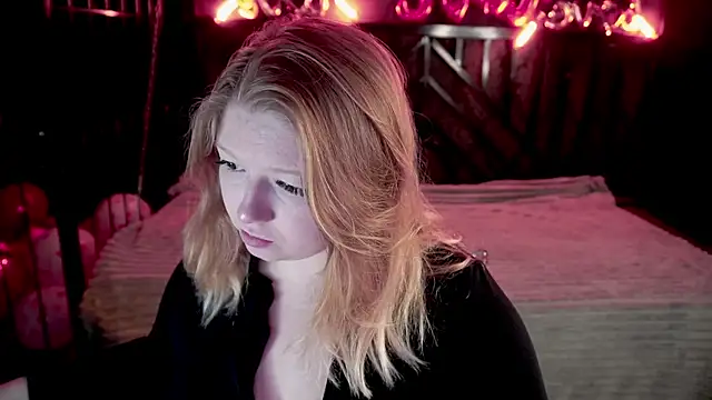 Snapshot of Tinker_Belll chatting on 12, 2, 2026 Tinker Belll online show from 12, 2, 2026