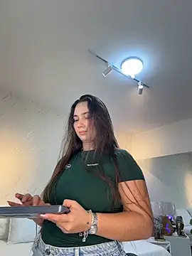 Snapshot of ava_blue chatting on 29, 4, 2026 ava blue online show from 29, 4, 2026
