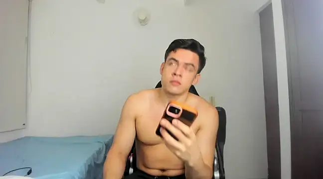 Lucian Gomez  online show from 11, 1, 2025