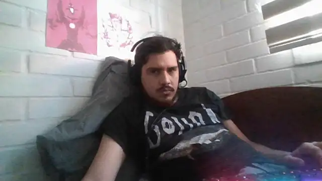 hung weeb online show from 15, 4, 2026