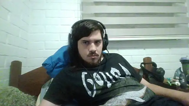 hung weeb online show from 18, 4, 2026