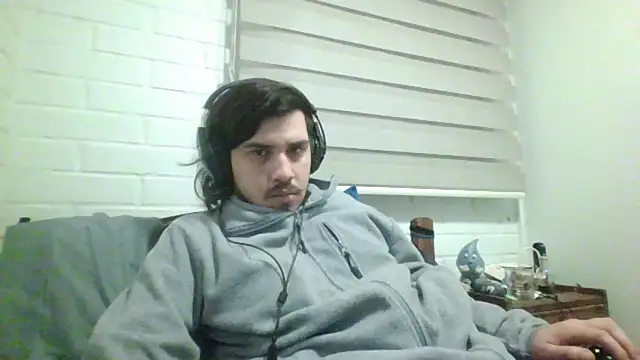 Snapshot of hung_weeb chatting on 3, 8, 2026 hung weeb online show from 3, 8, 2026