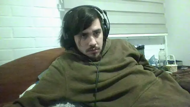 Snapshot of hung_weeb chatting on 24, 6, 2026 hung weeb online show from 24, 6, 2026