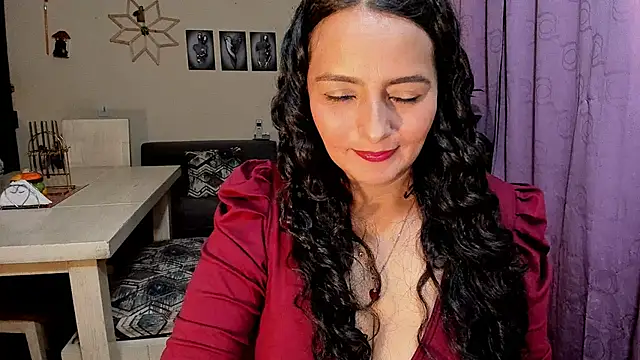 emma luxy online show from 23, 4, 2026