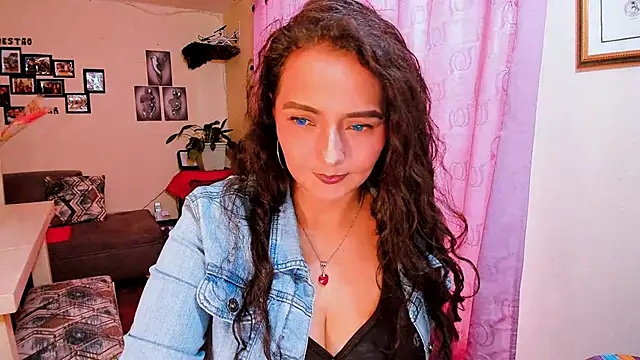 emma luxy online show from 15, 1, 2026