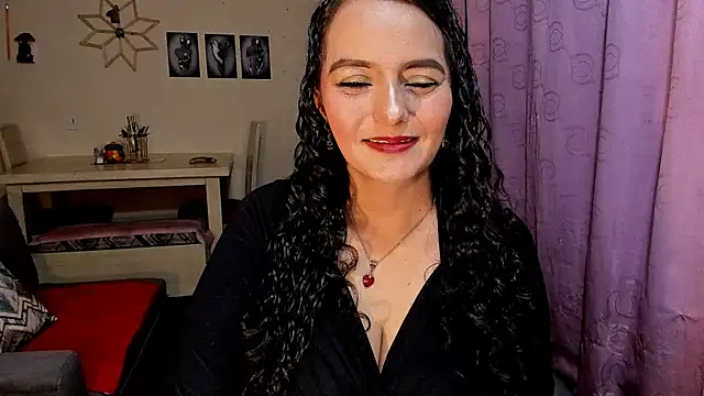 emma luxy online show from 12, 4, 2026