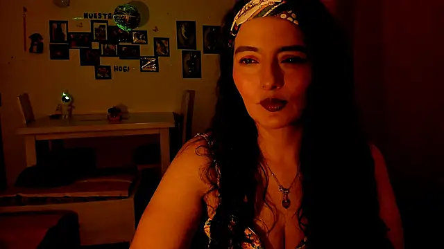 emma luxy online show from 4, 4, 2026