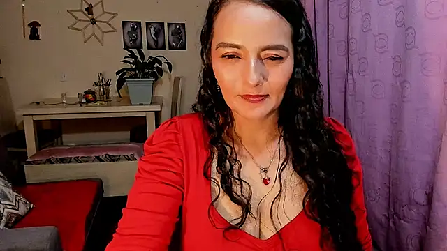 emma luxy online show from 12, 4, 2026
