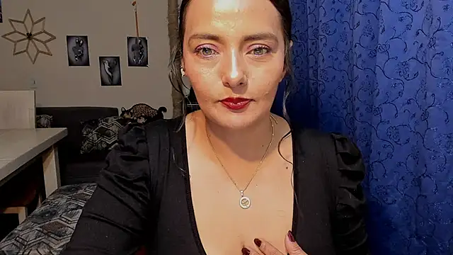 emma luxy online show from 11, 9, 2025