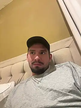 Tomthelong online show from 11, 3, 2025