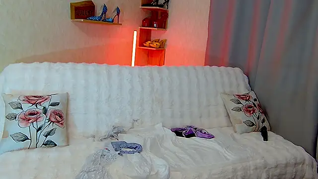KimPolloc online show from 28, 4, 2026