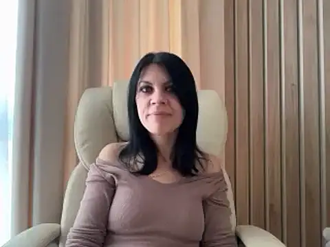 Snapshot of InjaAtHome chatting on 3, 11, 2025 InjaAtHome online show from 3, 11, 2025