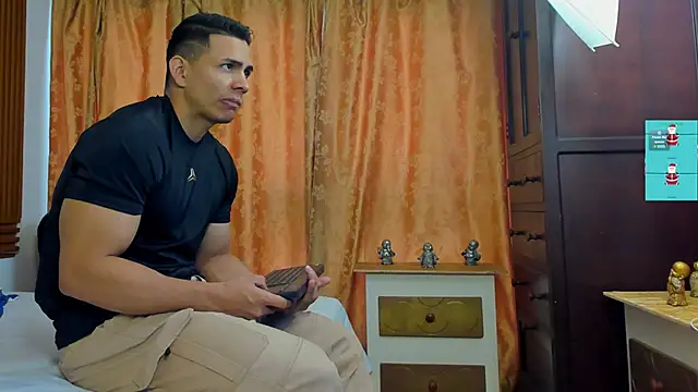 ChoreyTaiylor online show from 4, 12, 2025