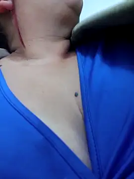 Snapshot of Alyona21 chatting on 8, 5, 2026 Alyona21 online show from 8, 5, 2026