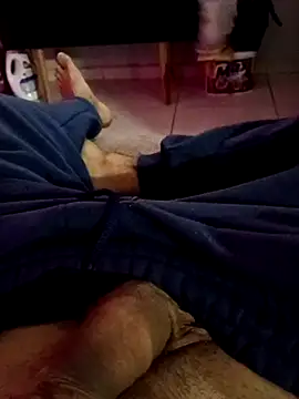 Snapshot of Santosgui14 chatting on 14, 11, 2025 Santosgui14 online show from 14, 11, 2025