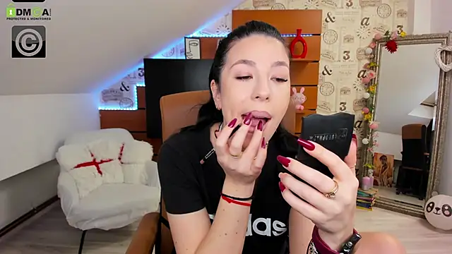 EmillyTaylor online show from 7, 1, 2026