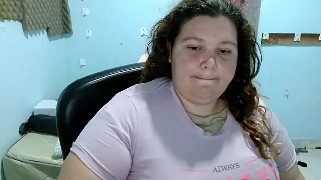 squirt322bbw online show from 23, 10, 2025