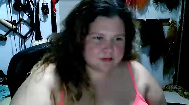 squirt322bbw online show from 4, 3, 2025
