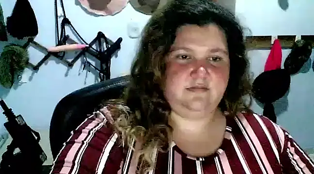squirt322bbw online show from 21, 3, 2025