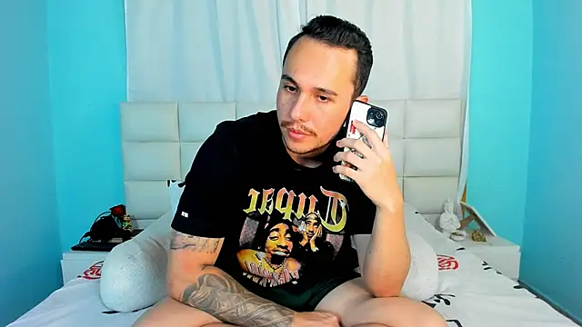 Snapshot of juan__jimenez chatting on 3, 11, 2025 juan jimenez online show from 3, 11, 2025