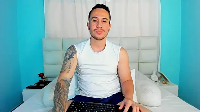 Snapshot of juan__jimenez chatting on 28, 10, 2025 juan jimenez online show from 28, 10, 2025