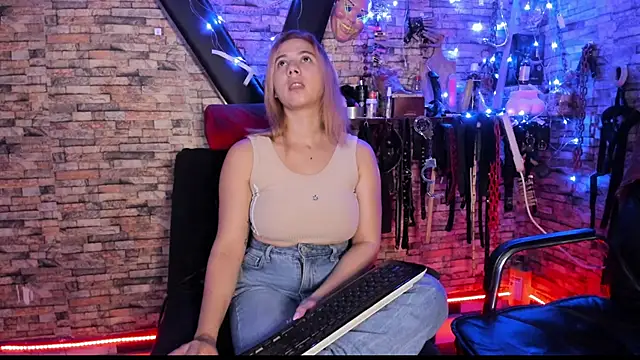 Liltildeman moon online show from 11, 3, 2026