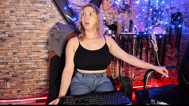 Liltildeman moon online show from 29, 4, 2026