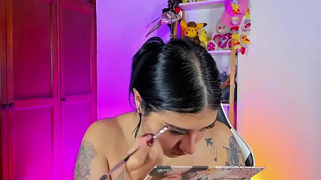 eymy-hadid online show from 28, 10, 2025