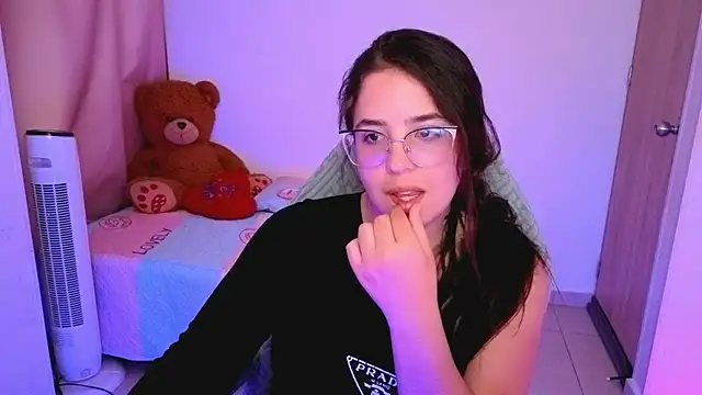  alicia z online show from 16, 4, 2026