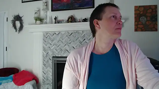 AuroraWillows online show from 20, 4, 2026