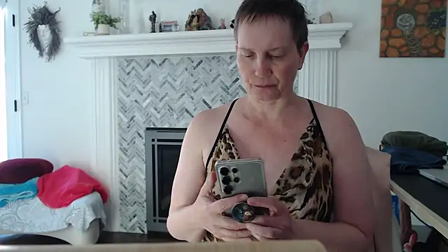 AuroraWillows online show from 19, 4, 2026