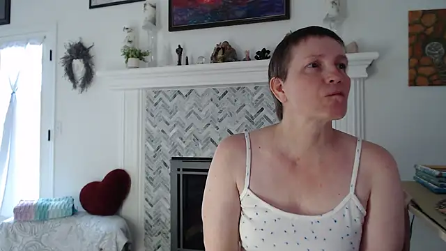 AuroraWillows online show from 10, 3, 2026