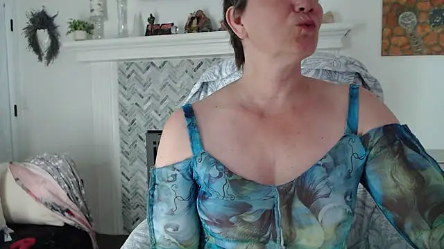 AuroraWillows online show from 11, 1, 2026