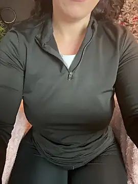 YourMeoww online show from 10, 11, 2025