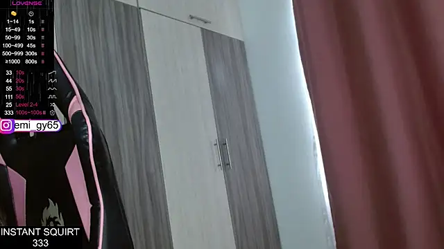 Snapshot of emilyn_grey1 chatting on 29, 5, 2026 emilyn grey1 online show from 29, 5, 2026