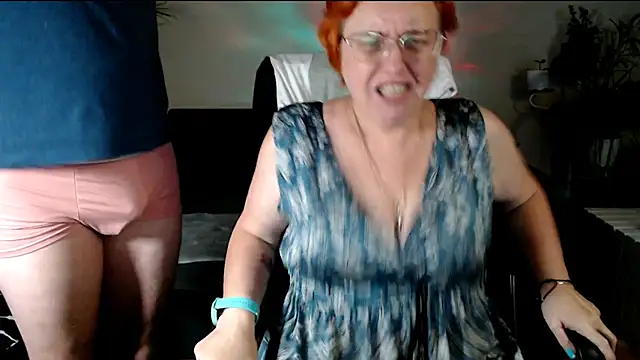 JoannaAndNeighbour online show from 4, 12, 2025