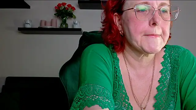 Snapshot of JoannaAndNeighbour chatting on 22, 6, 2026 JoannaAndNeighbour online show from 22, 6, 2026