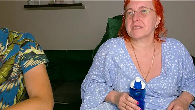 Snapshot of JoannaAndNeighbour chatting on 9, 7, 2026 JoannaAndNeighbour online show from 9, 7, 2026