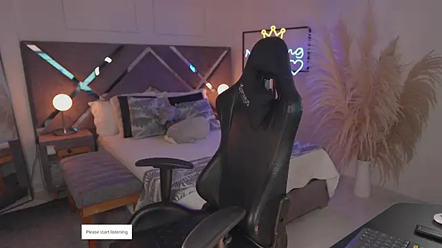 Snapshot of KateOwens chatting on 2, 11, 2025 KateOwens online show from 2, 11, 2025