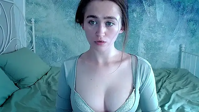 Snapshot of millllina chatting on 13, 5, 2026 millllina online show from 13, 5, 2026