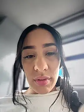 Snapshot of __IRIS__ chatting on 17, 6, 2026 IRIS online show from 17, 6, 2026