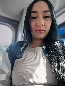 Snapshot of __IRIS__ chatting on 19, 6, 2026 IRIS online show from 19, 6, 2026