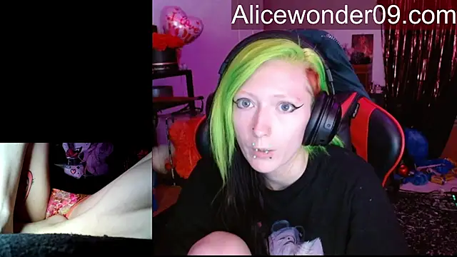alicewonder09 online show from 19, 2, 2026